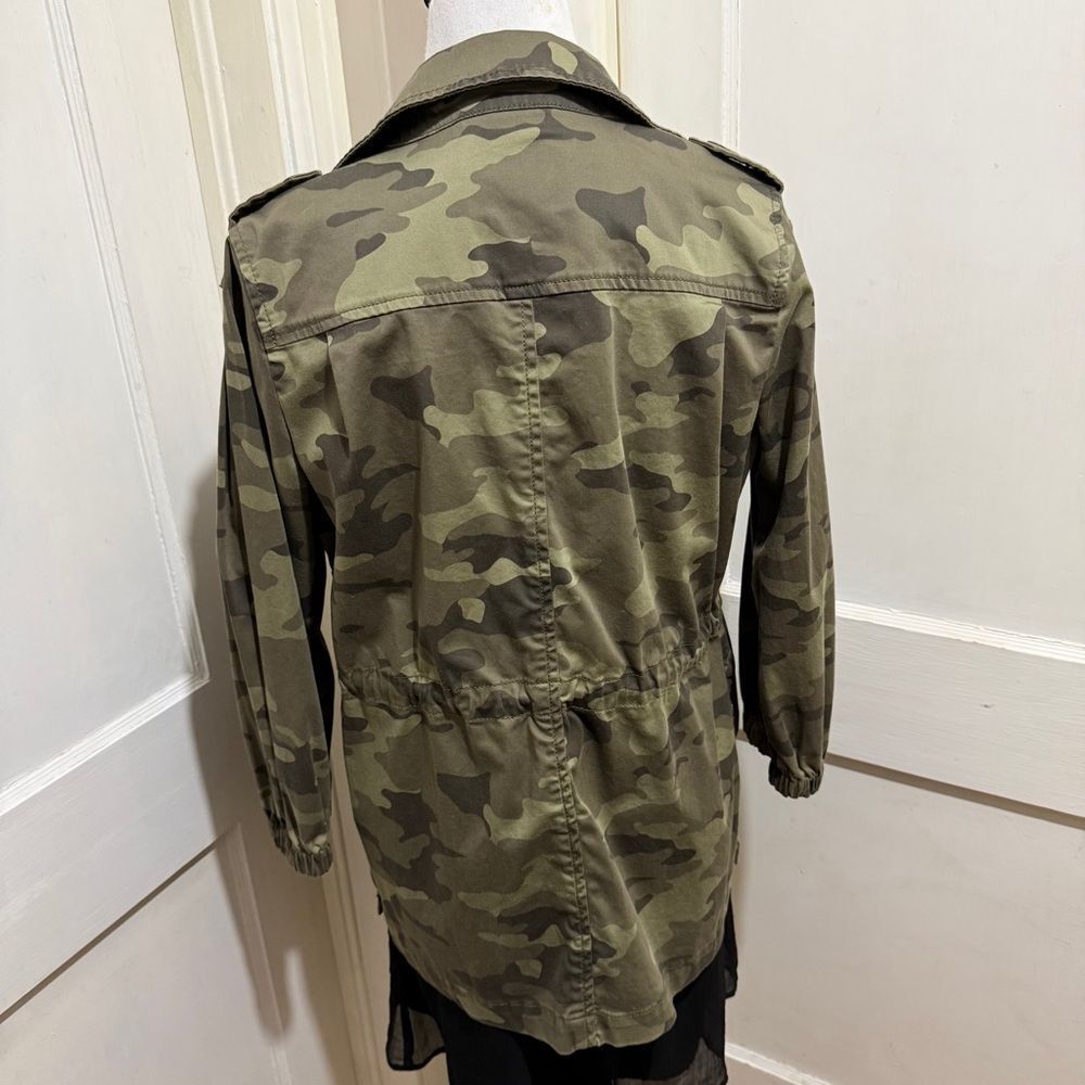 Banana Republic Olive Camouflage Utility Jacket - Picture 7 of 16
